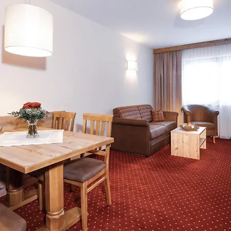 Panorama Aparthotel Längenfeld