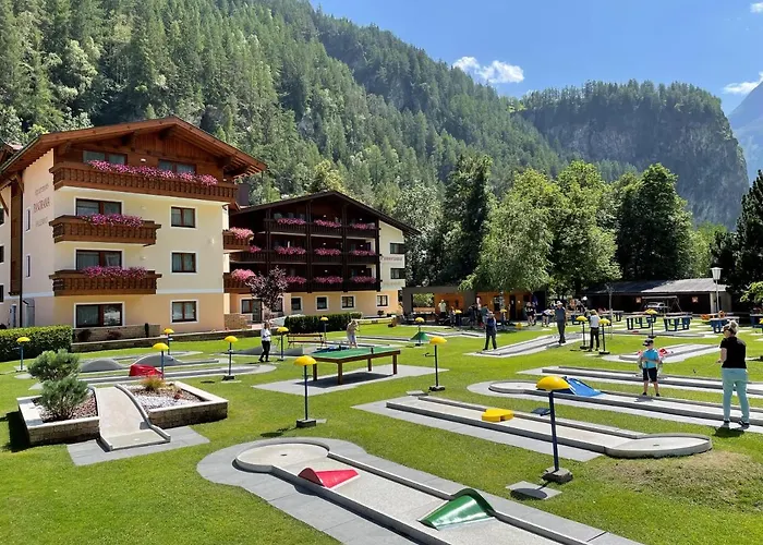 Panorama מלון דירות 4*