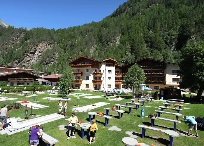 Panorama 4* Längenfeld