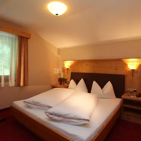 全景公寓 4* 朗根费尔德